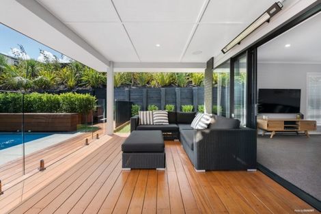 Photo of property in 16 Boocock Crescent, Orewa, 0931