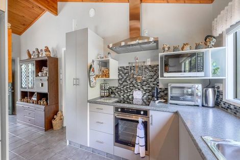 Photo of property in 39 Te Ana Lane, Thames, 3577