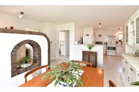 Photo of property in 37 Centreway Road, Orewa, 0931