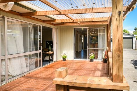 Photo of property in 16 Carter Crescent, Awapuni, Palmerston North, 4412