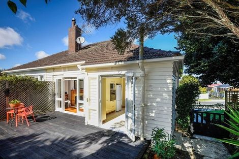 Photo of property in 81 Namata Road, One Tree Hill, Auckland, 1061