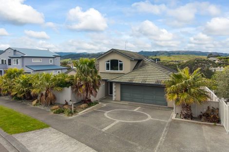 Photo of property in 77 The Masthead, Whitby, Porirua, 5024