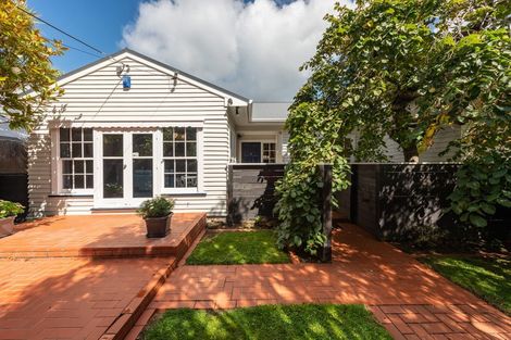 Photo of property in 46 Duthie Street, Karori, Wellington, 6012