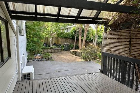 Photo of property in 1/10 Newstead Avenue, Browns Bay, Auckland, 0632