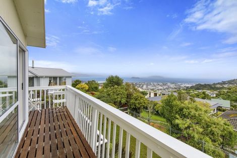 Photo of property in 42 Mulberry Street, Maungaraki, Lower Hutt, 5010