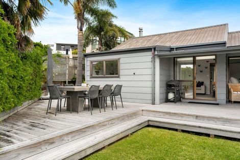 Photo of property in 130 Tirohanga Drive, Whangamata, 3620