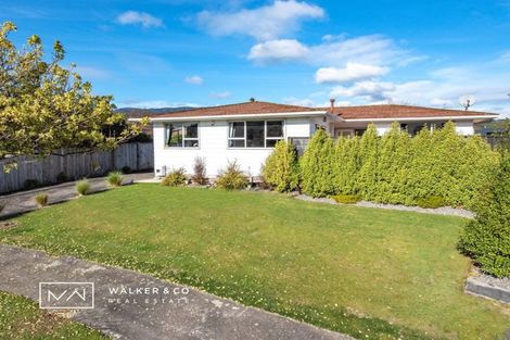 Photo of property in 10 Akron Grove, Totara Park, Upper Hutt, 5018