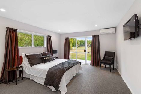 Photo of property in 533 Yaldhurst Road, Yaldhurst, Christchurch, 7676