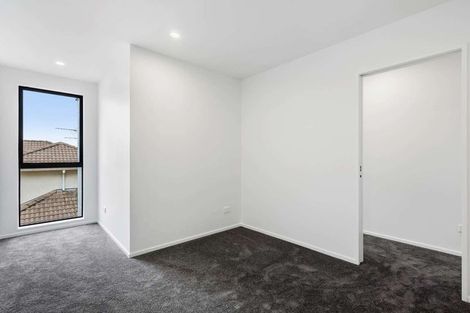 Photo of property in 8/18 Roberton Road, Avondale, Auckland, 1026