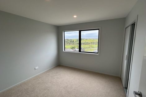 Photo of property in 2a Nerita Place, Long Bay, Auckland, 0630