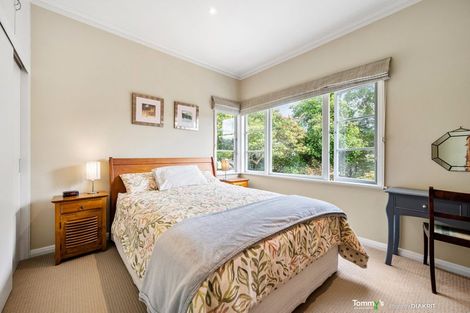 Photo of property in 1 Buchanan Street, Wadestown, Wellington, 6012