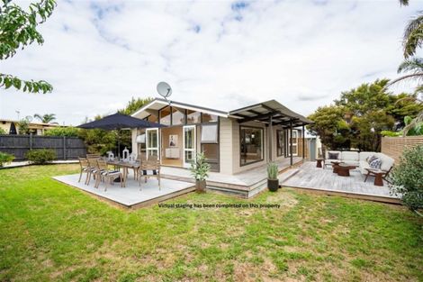 Photo of property in 15a Norfolk Drive, Mangawhai Heads, Mangawhai, 0505