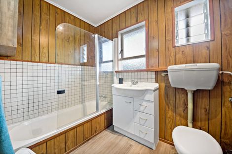 Photo of property in 91 Barrys Road, Glendene, Auckland, 0602