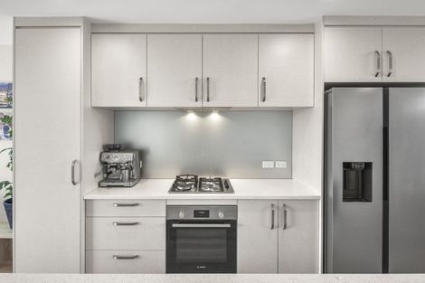 Photo of property in 10 Seafarer Crescent, Stanmore Bay, Whangaparaoa, 0932