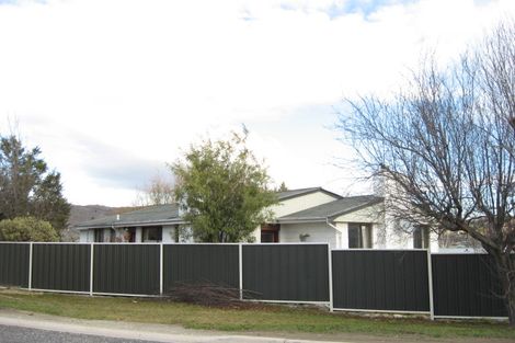 Photo of property in 2 Royal Terrace, Alexandra, 9320