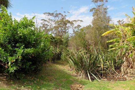 Photo of property in 1/6 Roberts Road, Matakatia, Whangaparaoa, 0930