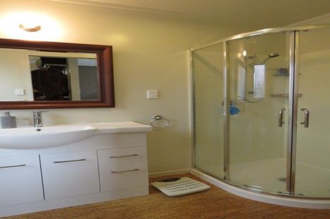 Photo of property in 1 Fuller Close, Levin, 5510