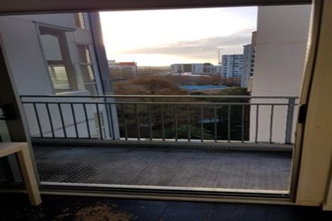 Photo of property in Scotia Tower Apartments, 8a/8 Scotia Place, Auckland Central, Auckland, 1010