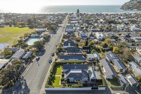 Photo of property in 33 Hardwicke Street, Sumner, Christchurch, 8081