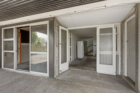 Photo of property in 9 Mount View Place, Spotswood, New Plymouth, 4310