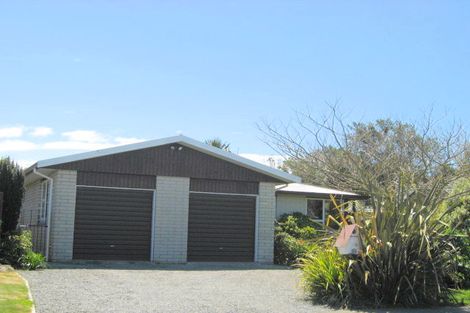 Photo of property in 26 Woodend Road, Woodend, 7610