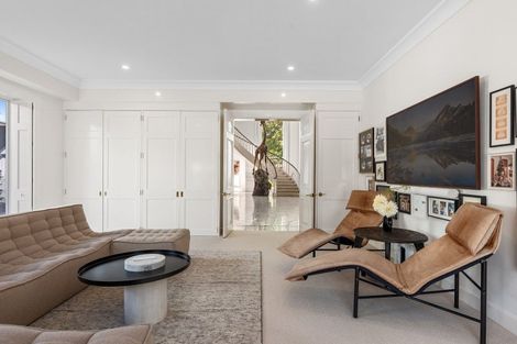 Photo of property in 93 Carlton Mill Road, Merivale, Christchurch, 8014