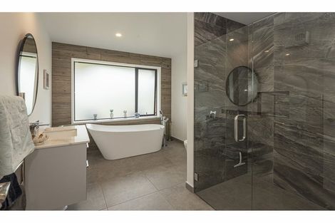 Photo of property in 21 Capstone Place, Te Kamo, Kamo, 0185