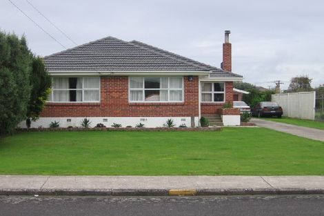 Photo of property in 32 Motatau Road, Papatoetoe, Auckland, 2025