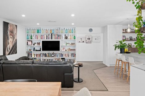 Photo of property in 47 The Esplanade, Huntington, Hamilton, 3210