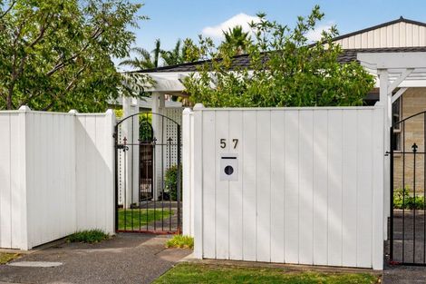 Photo of property in 57 Avenue Road, Greenmeadows, Napier, 4112