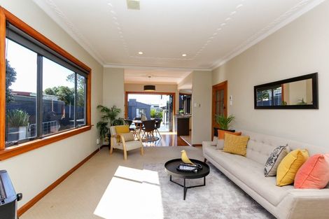 Photo of property in 21 Record Street, Fitzroy, New Plymouth, 4312