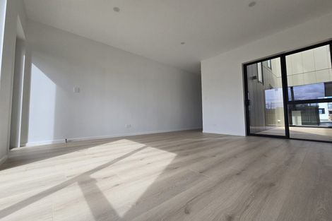 Photo of property in 19 Karaka Village Parade, Karaka, 2580