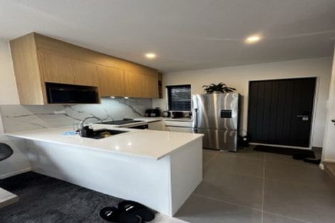Photo of property in 1/21 Newham Place, Henderson, Auckland, 0612