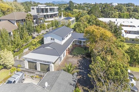 Photo of property in 76a Mangorei Road, Strandon, New Plymouth, 4312