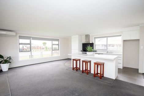 Photo of property in 31 Mahana Road, Ngatea, 3503