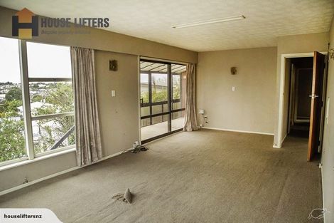 Photo of property in 4 Hauraki Crescent, Pinehill, Auckland, 0632