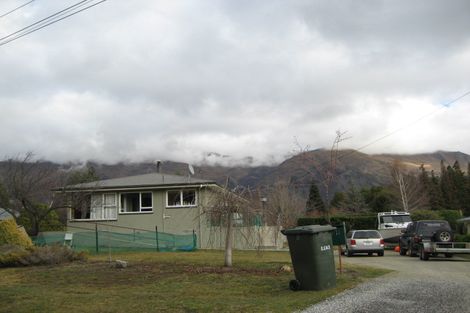 Photo of property in 11 Lindsay Place, Wanaka, 9305