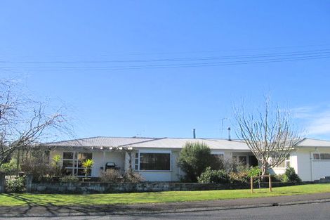 Photo of property in 8 Holden Avenue, Forest Lake, Hamilton, 3200