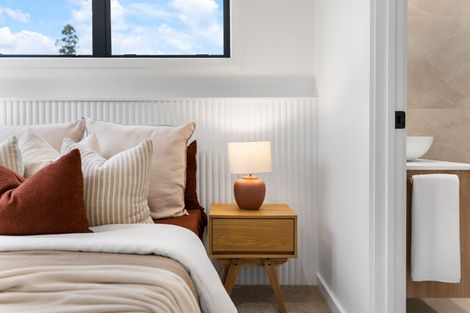 Photo of property in 28 Dawnhaven Drive, Te Atatu Peninsula, Auckland, 0610