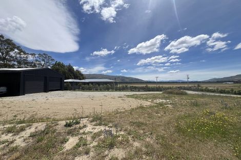 Photo of property in 2500 Tarras-cromwell Road, Tarras, Cromwell, 9383