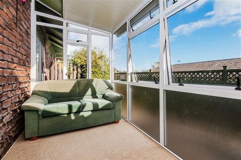Photo of property in 2/7 Benygloe Place, Highland Park, Auckland, 2010