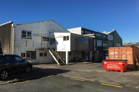 Photo of property in 207 Devon Street West, New Plymouth, 4310
