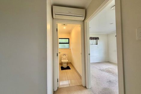 Photo of property in 121 Redoubt Road, Goodwood Heights, Auckland, 2105