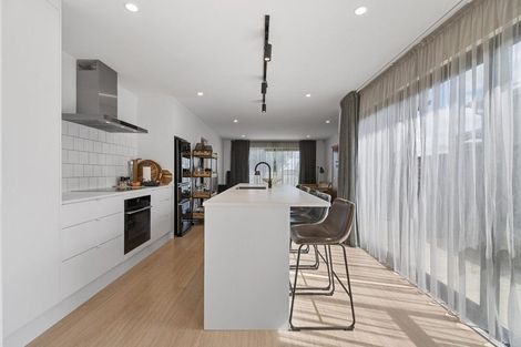 Photo of property in 25a Hereford Street, West End, Palmerston North, 4410