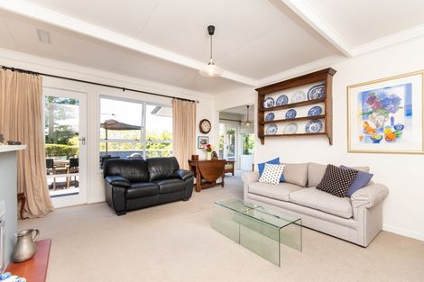 Photo of property in 44 Tauroa Road, Havelock North, 4130