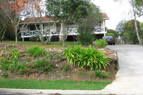 Photo of property in 22 Outlook Road, Greenhithe, Auckland, 0632