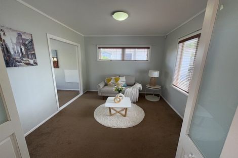 Photo of property in 15 Sandspit Road, Cockle Bay, Auckland, 2014