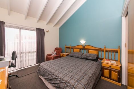 Photo of property in 48 Meeanee Road, Taradale, Napier, 4112