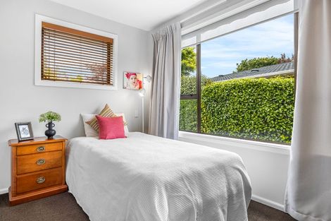 Photo of property in 2 Woodbank Street, Somerfield, Christchurch, 8024