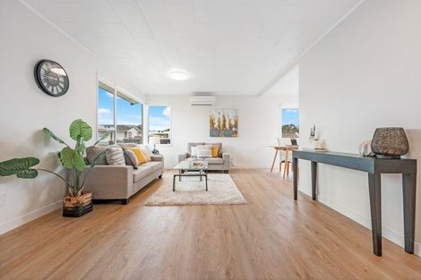 Photo of property in 11 Murillo Place, Henderson, Auckland, 0612